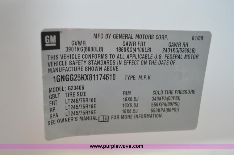 image for item F8321 2008 Chevrolet Express G2500 van