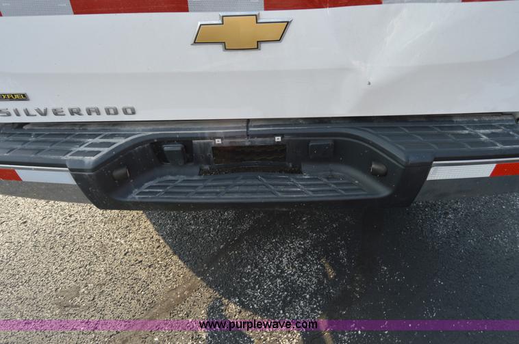 image for item F8324 2008 Chevrolet Silverado 1500 pickup truck