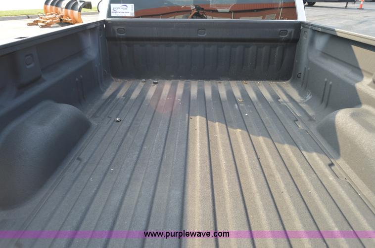 image for item F8324 2008 Chevrolet Silverado 1500 pickup truck