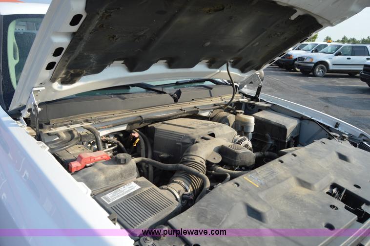 image for item F8324 2008 Chevrolet Silverado 1500 pickup truck