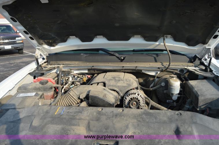 image for item F8324 2008 Chevrolet Silverado 1500 pickup truck