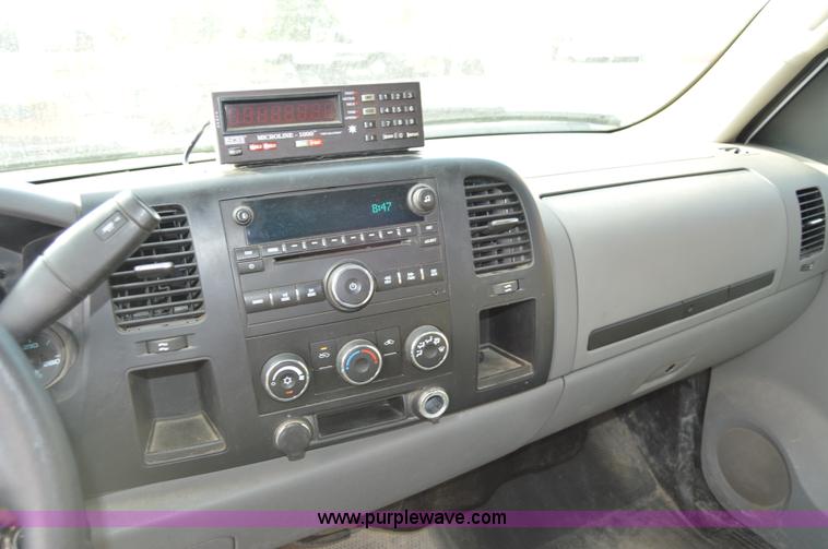 image for item F8324 2008 Chevrolet Silverado 1500 pickup truck