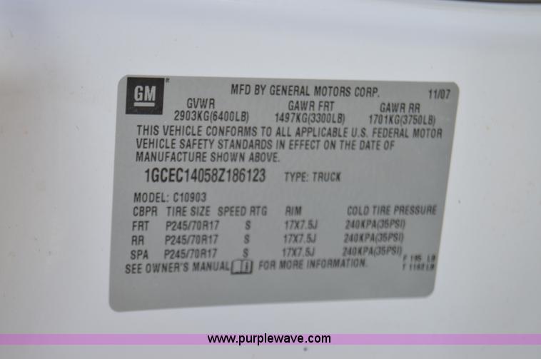 image for item F8325 2008 Chevrolet Silverado 1500 pickup truck