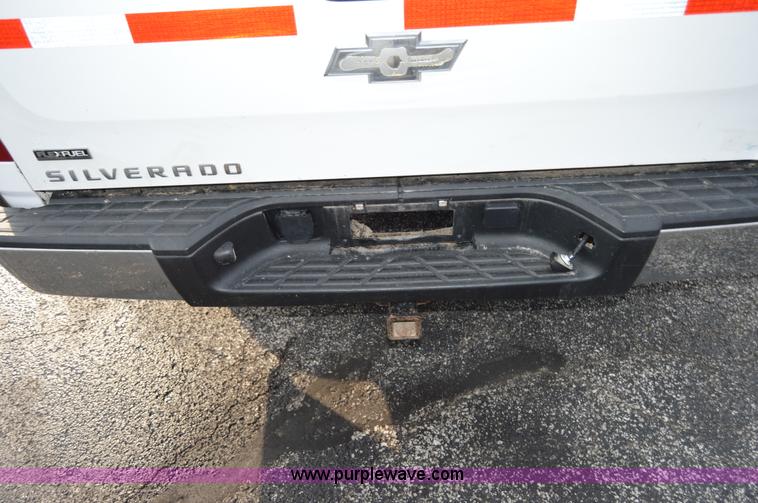 image for item F8326 2008 Chevrolet Silverado 1500 pickup truck