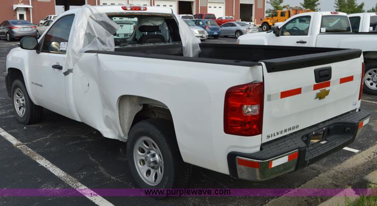 image for item F8327 2010 Chevrolet Silverado 1500 pickup truck