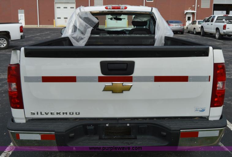 image for item F8327 2010 Chevrolet Silverado 1500 pickup truck