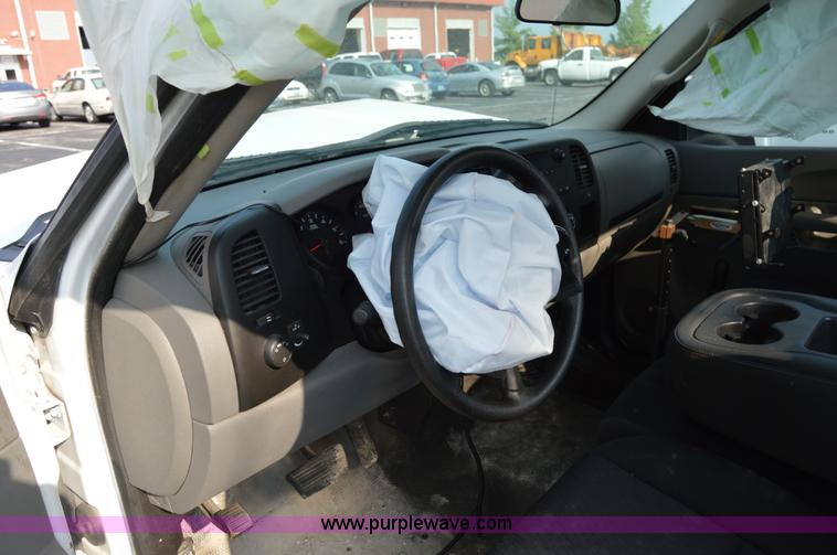 image for item F8327 2010 Chevrolet Silverado 1500 pickup truck