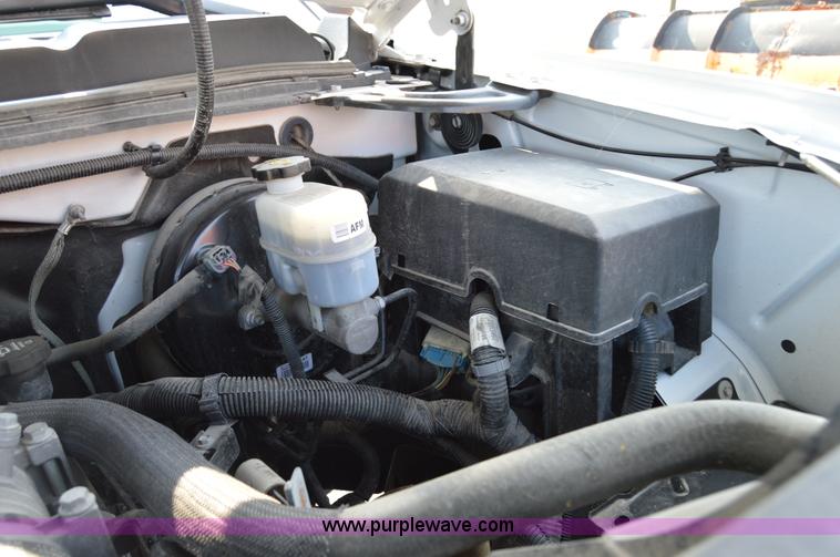 image for item F8327 2010 Chevrolet Silverado 1500 pickup truck