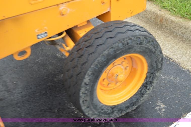 image for item F8333 1986 John Deere 482C rough terrain forklift