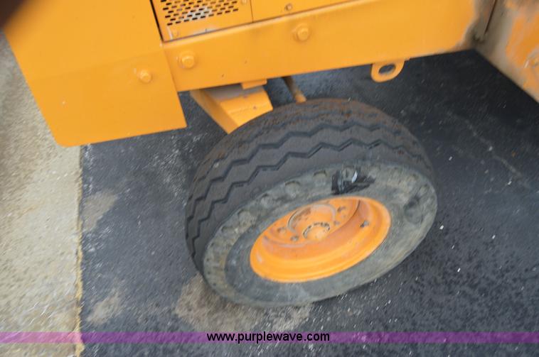 image for item F8333 1986 John Deere 482C rough terrain forklift