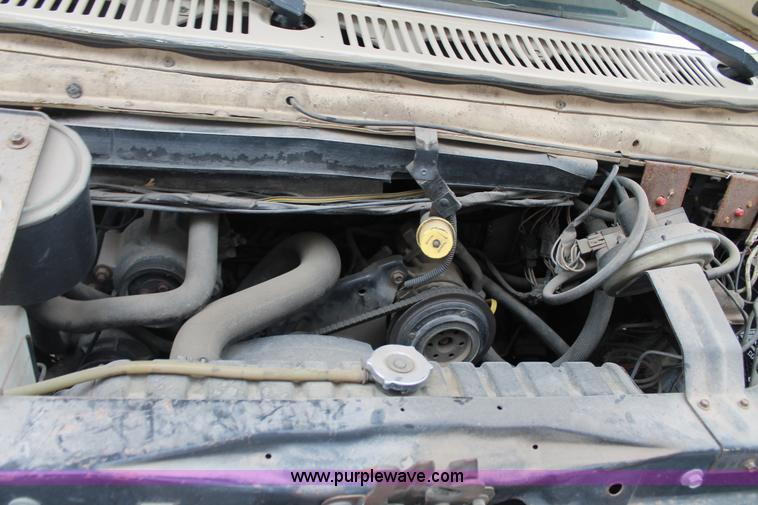 image for item G8166 1986 Ford Econoline E350 RV