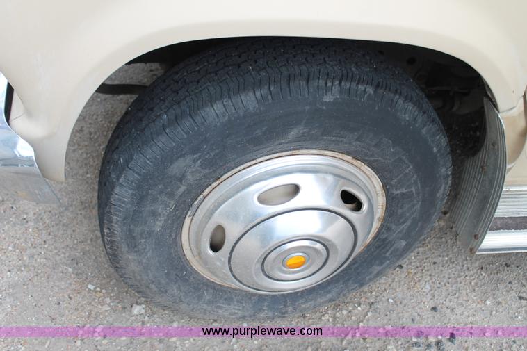 image for item G8166 1986 Ford Econoline E350 RV