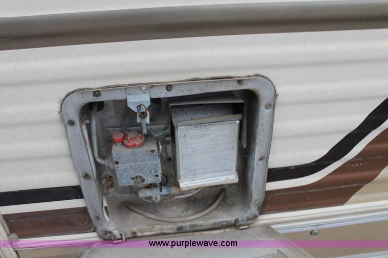 image for item G8166 1986 Ford Econoline E350 RV