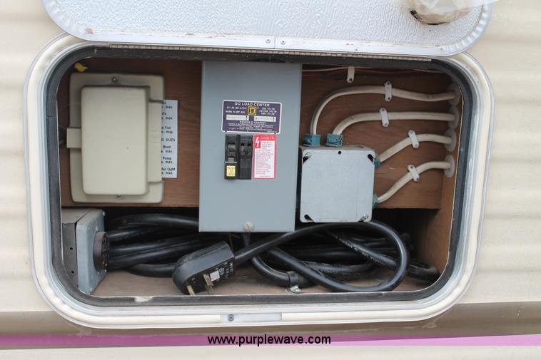 image for item G8166 1986 Ford Econoline E350 RV