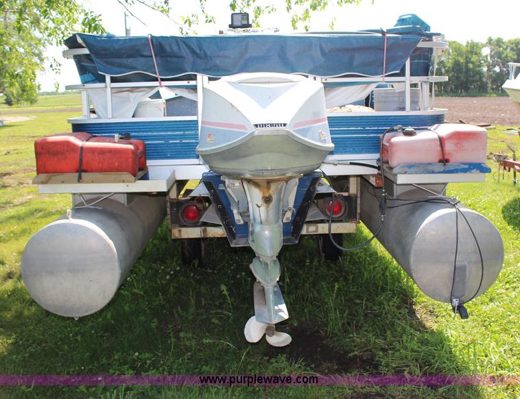 image for item H2518 Harris 200AP 20' pontoon boat