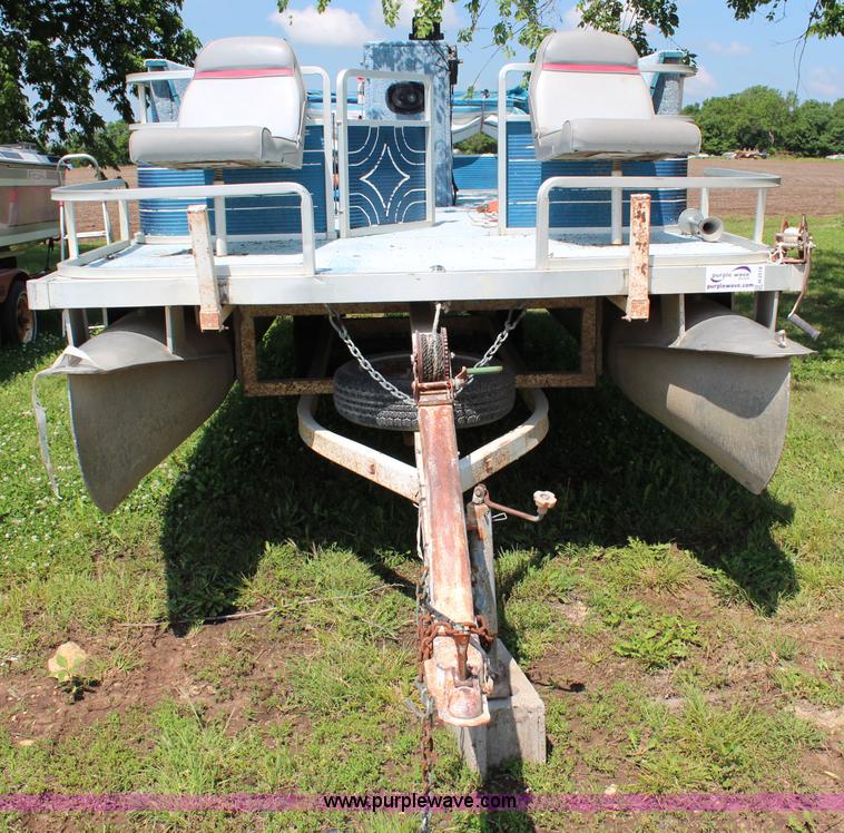 image for item H2518 Harris 200AP 20' pontoon boat