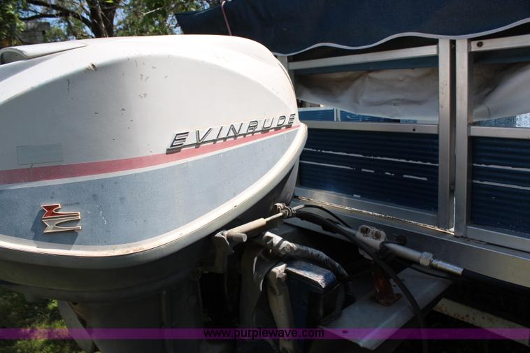 image for item H2518 Harris 200AP 20' pontoon boat