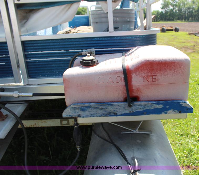 image for item H2518 Harris 200AP 20' pontoon boat