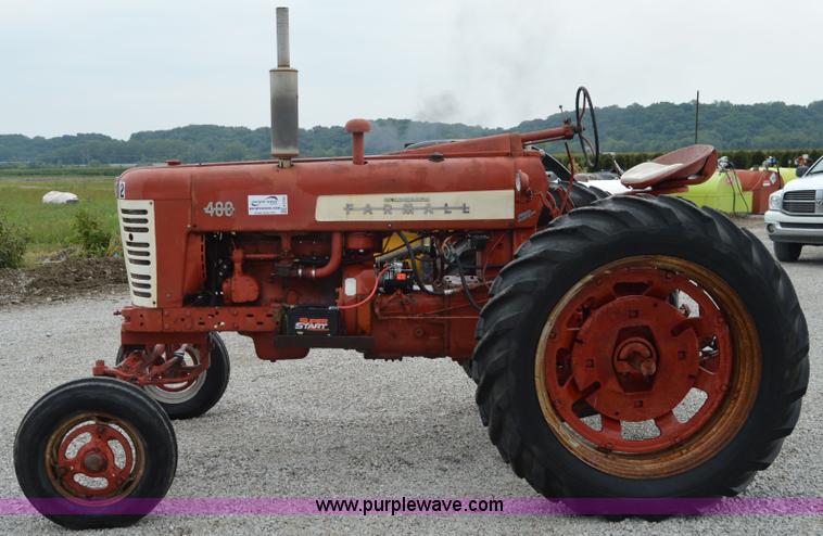 image for item H2789 Mccormick Farmall 400 tractor