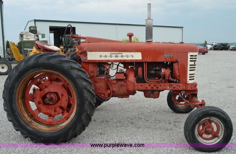 image for item H2789 Mccormick Farmall 400 tractor
