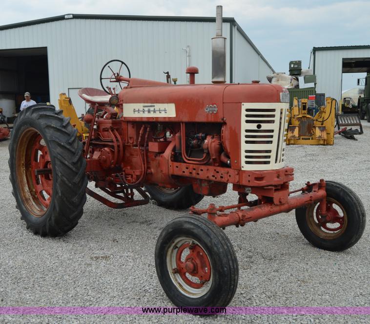 image for item H2789 Mccormick Farmall 400 tractor