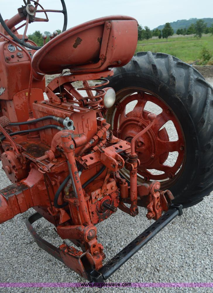 image for item H2789 Mccormick Farmall 400 tractor