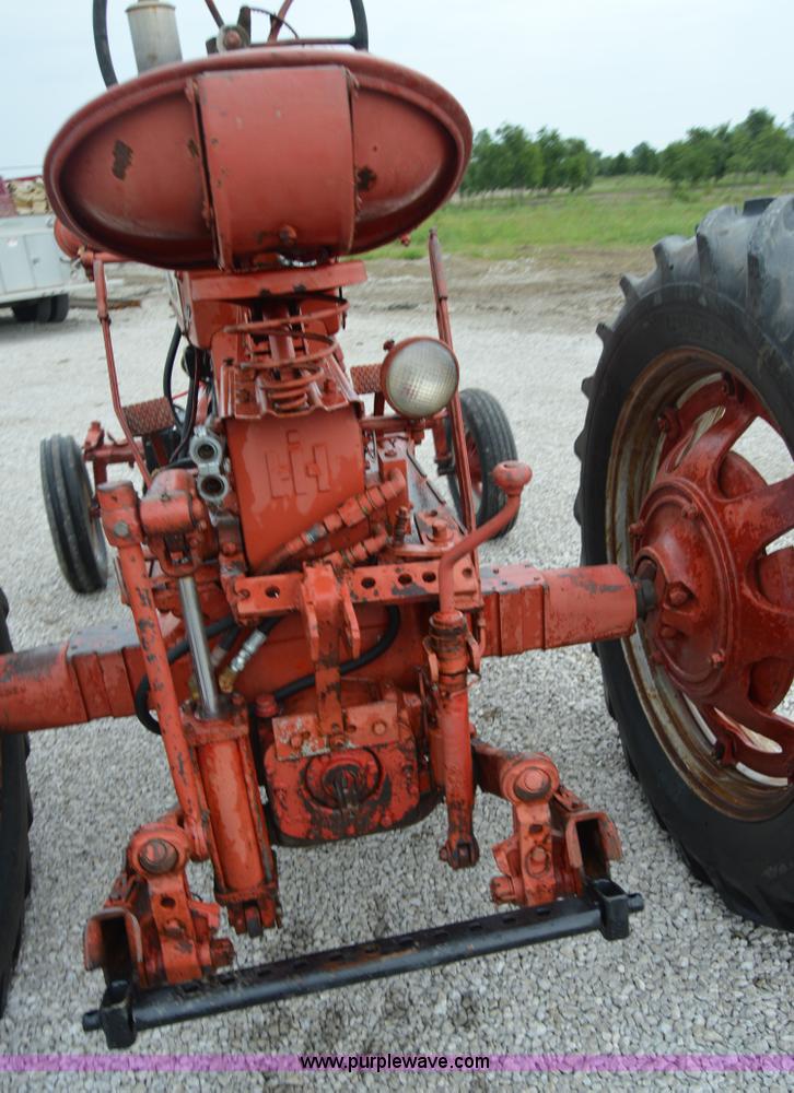 image for item H2789 Mccormick Farmall 400 tractor