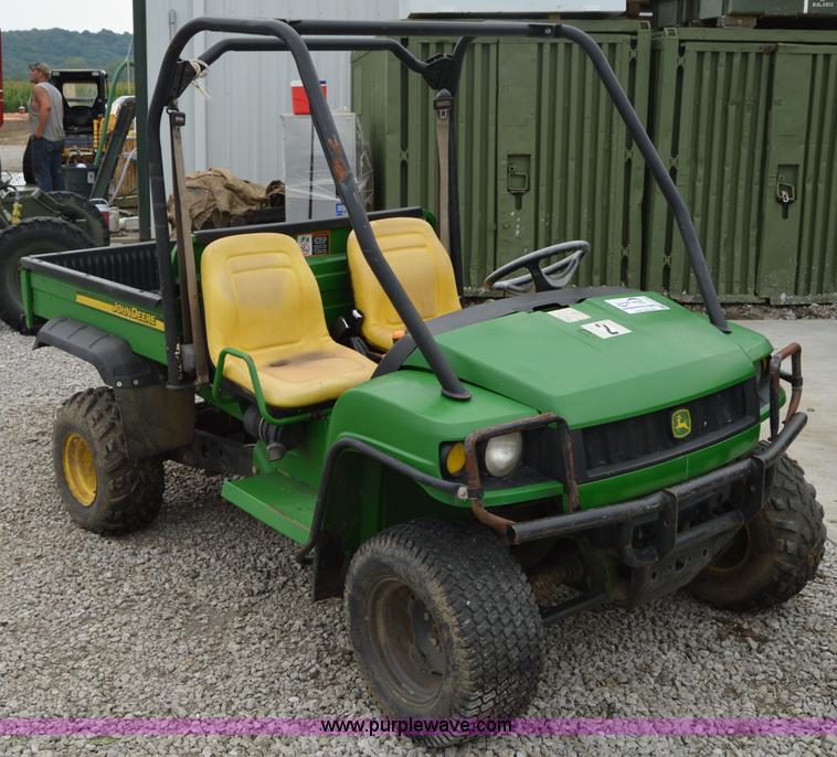 image for item H2793 2006 John Deere HPX Gator