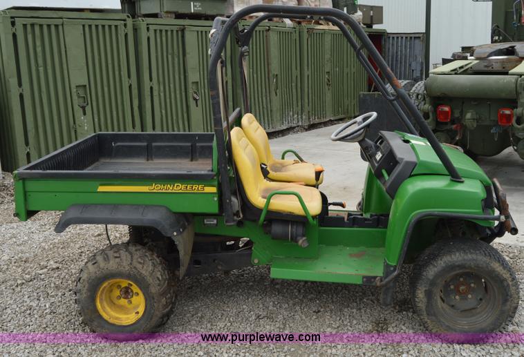 image for item H2793 2006 John Deere HPX Gator