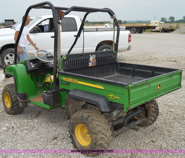 image for item H2793 2006 John Deere HPX Gator