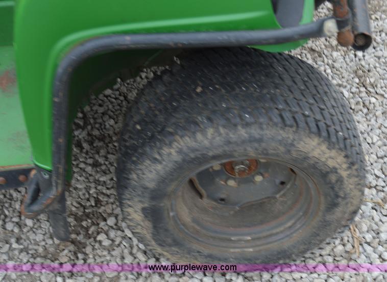 image for item H2793 2006 John Deere HPX Gator