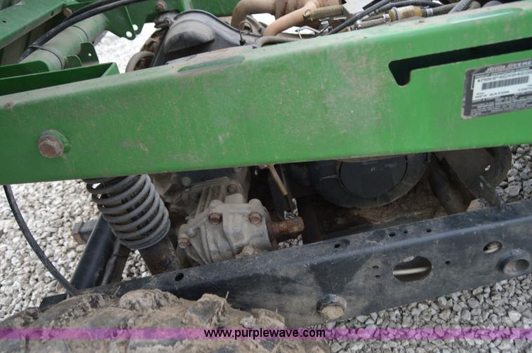 image for item H2793 2006 John Deere HPX Gator