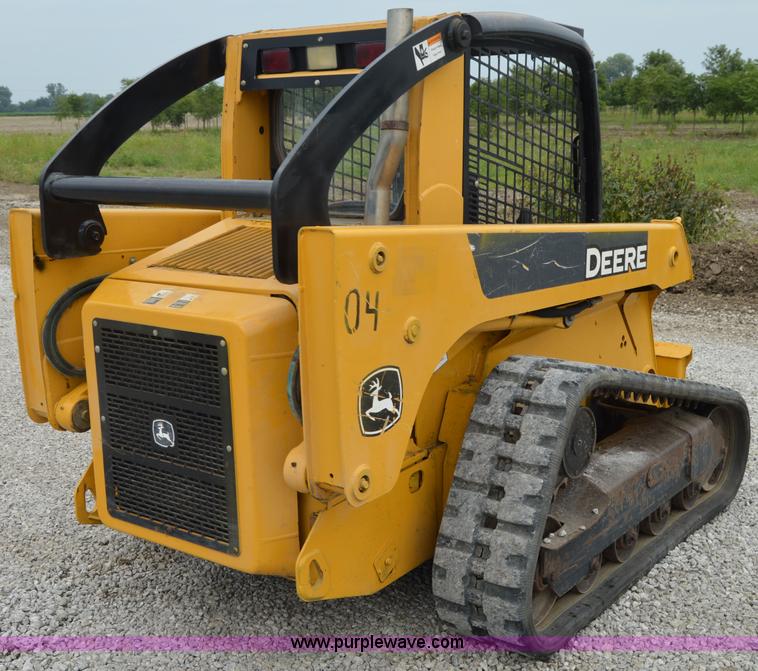 image for item H2794 2007 John Deere 320 skid steer