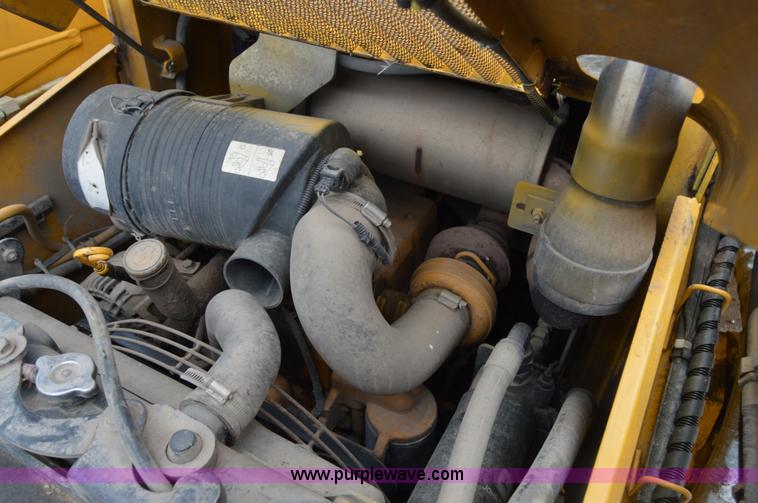 image for item H2794 2007 John Deere 320 skid steer