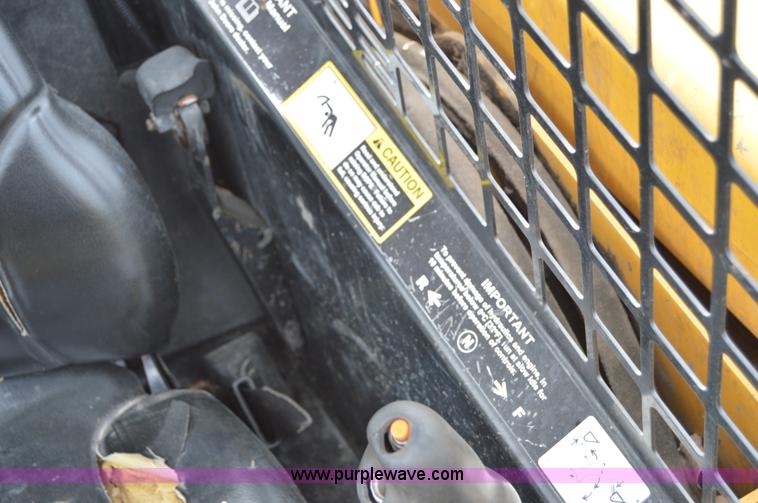image for item H2794 2007 John Deere 320 skid steer