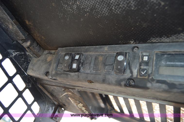 image for item H2794 2007 John Deere 320 skid steer