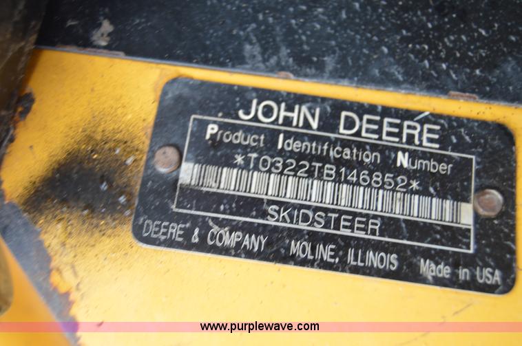 image for item H2794 2007 John Deere 320 skid steer