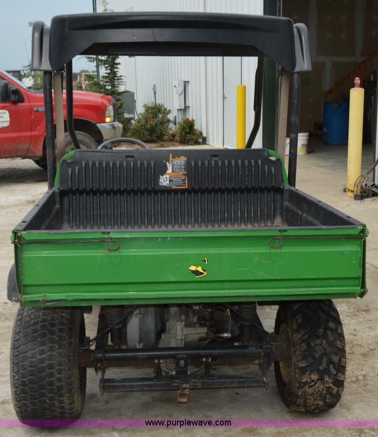 image for item H2795 2006 John Deere HPX Gator