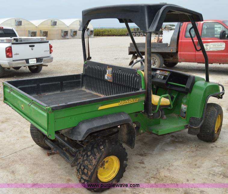 image for item H2795 2006 John Deere HPX Gator