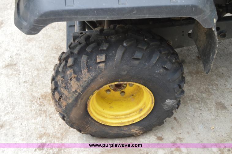 image for item H2795 2006 John Deere HPX Gator