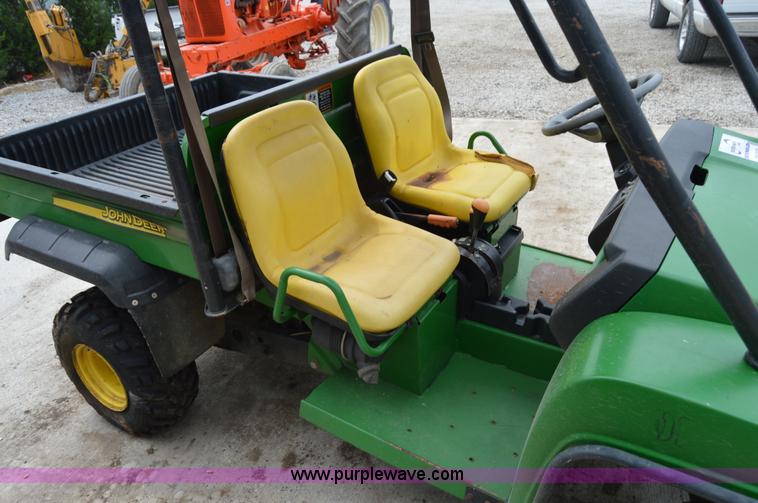 image for item H2795 2006 John Deere HPX Gator