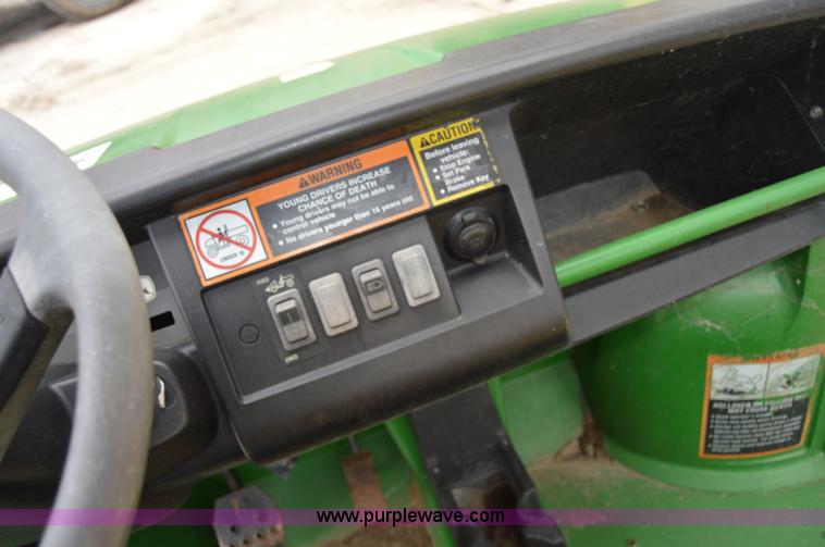 image for item H2795 2006 John Deere HPX Gator