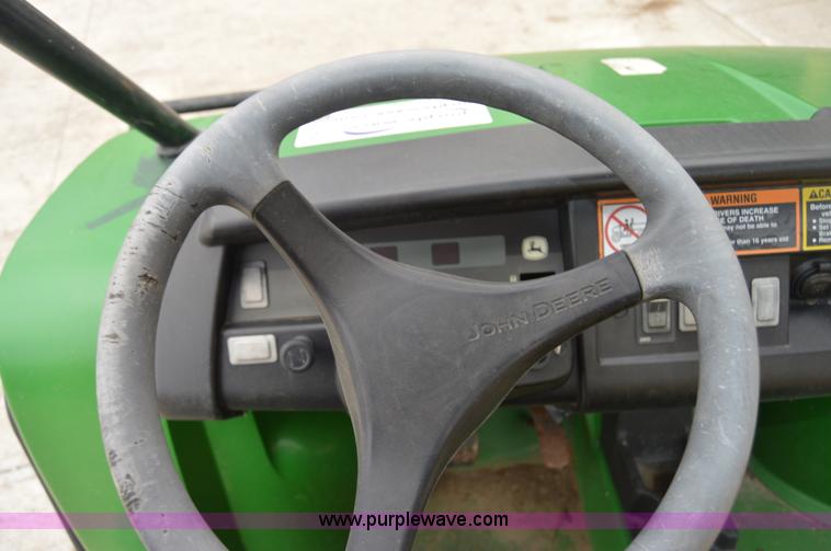 image for item H2795 2006 John Deere HPX Gator
