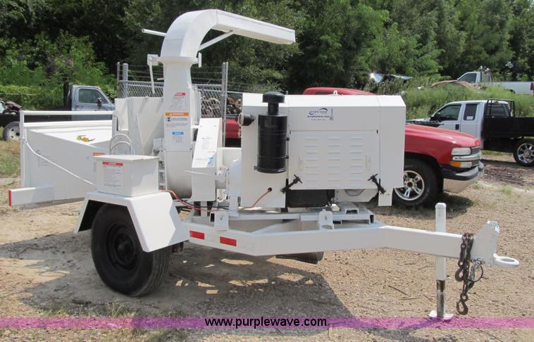 image for item H2800 Brush Bandit 200 chipper