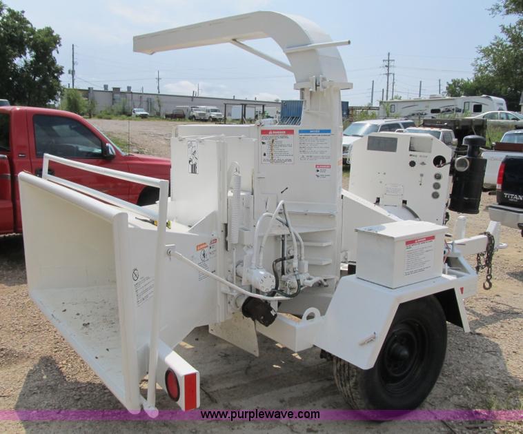 image for item H2800 Brush Bandit 200 chipper