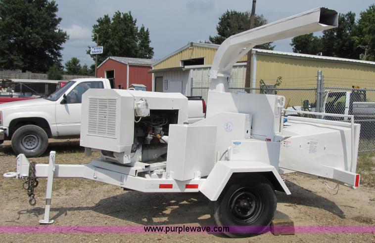 image for item H2800 Brush Bandit 200 chipper
