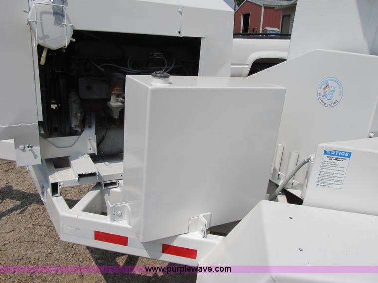 image for item H2800 Brush Bandit 200 chipper
