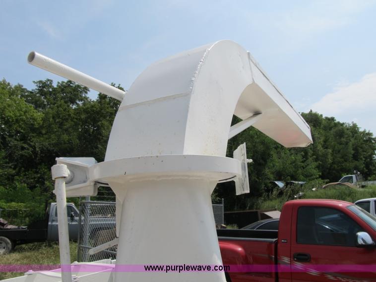 image for item H2800 Brush Bandit 200 chipper