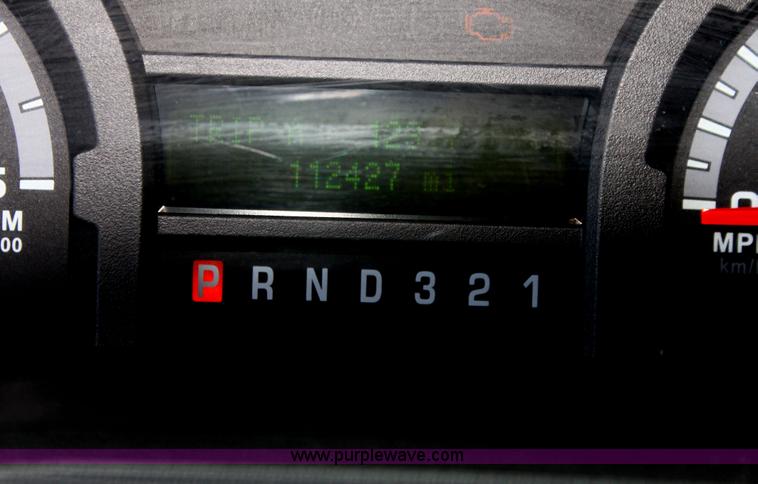 image for item H5388 2009 Ford E450 Super Duty ambulance