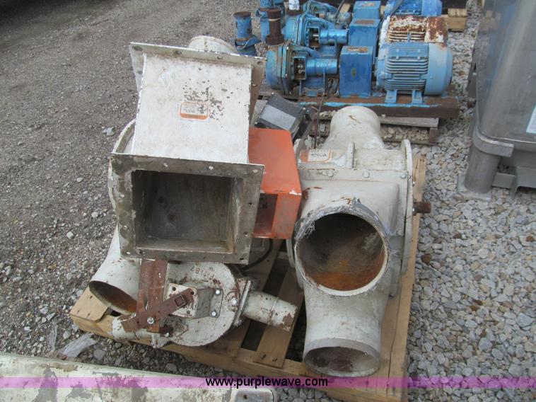 image for item H8848 (2) Kice diverters